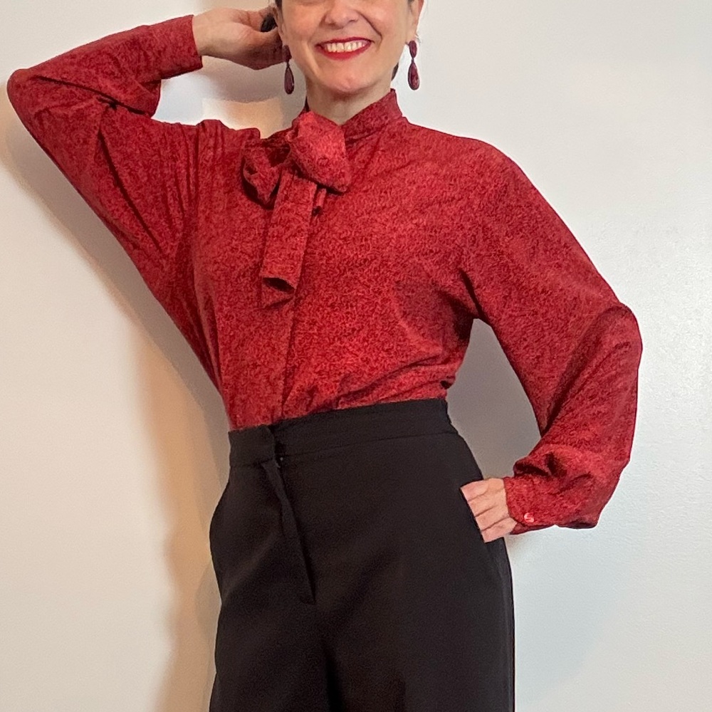 Vintage 90's EVAN PICONE Red Patterned Long Sleeve Bow Tie Blouse - Size 12